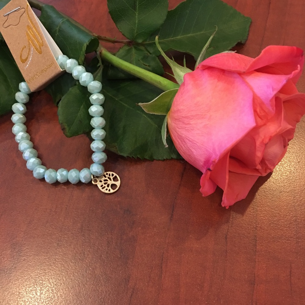 Faceted beaded bracelet w/ tree of life - Mint